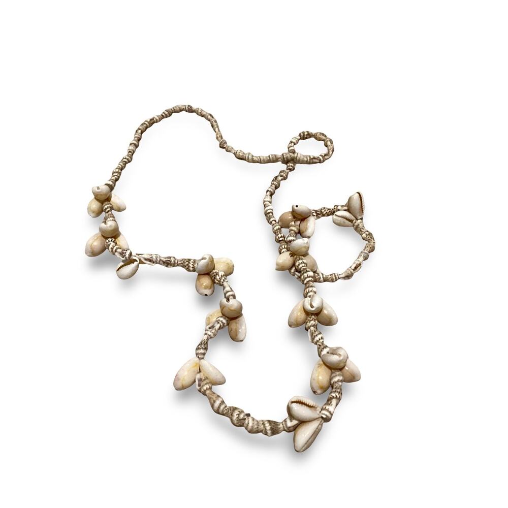 Vintage Sea Shell Necklace